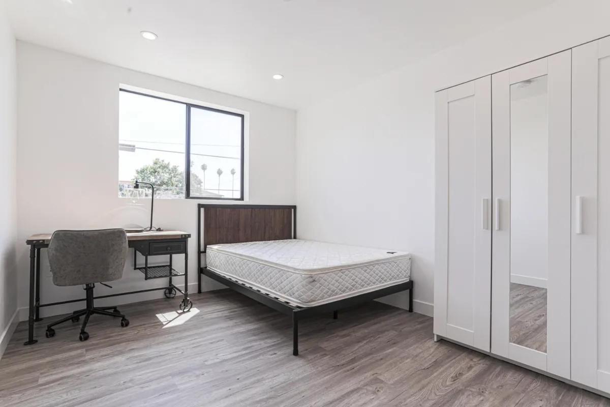Charming Urban Retreat In La Guest house *